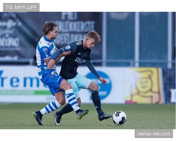 乌德勒支定位球表现