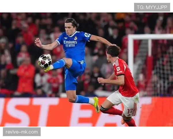 皇马表面稳定，比赛节奏失控现象逐步反映，对赛季走势形成制约