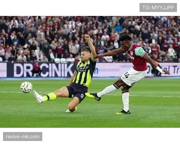 曼城防守看似稳如磐石，转换瞬间却频频被打穿？